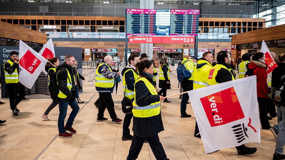 Serish thirrje per greva ne tri aeroporte kryesore te Gjermanise